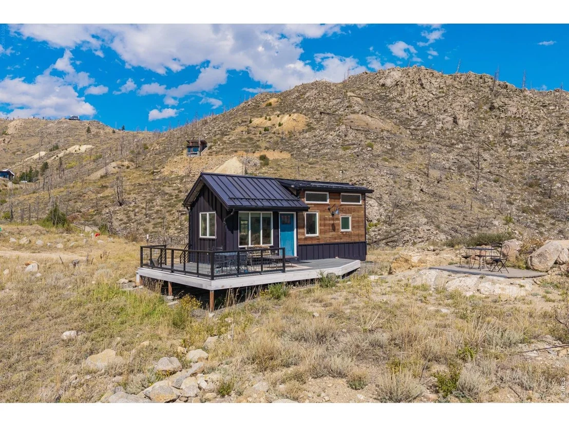 Photo of 560 Emerson Gulch Rd
