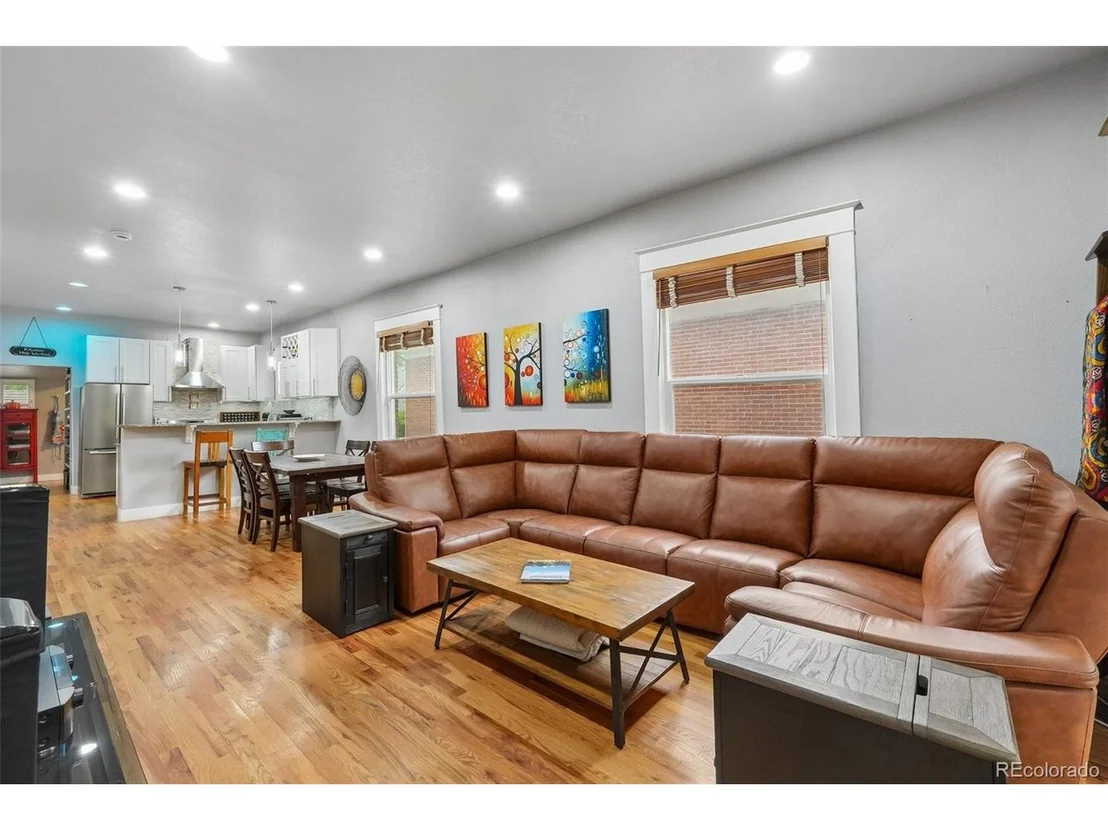 Photo of 414 4th Ave