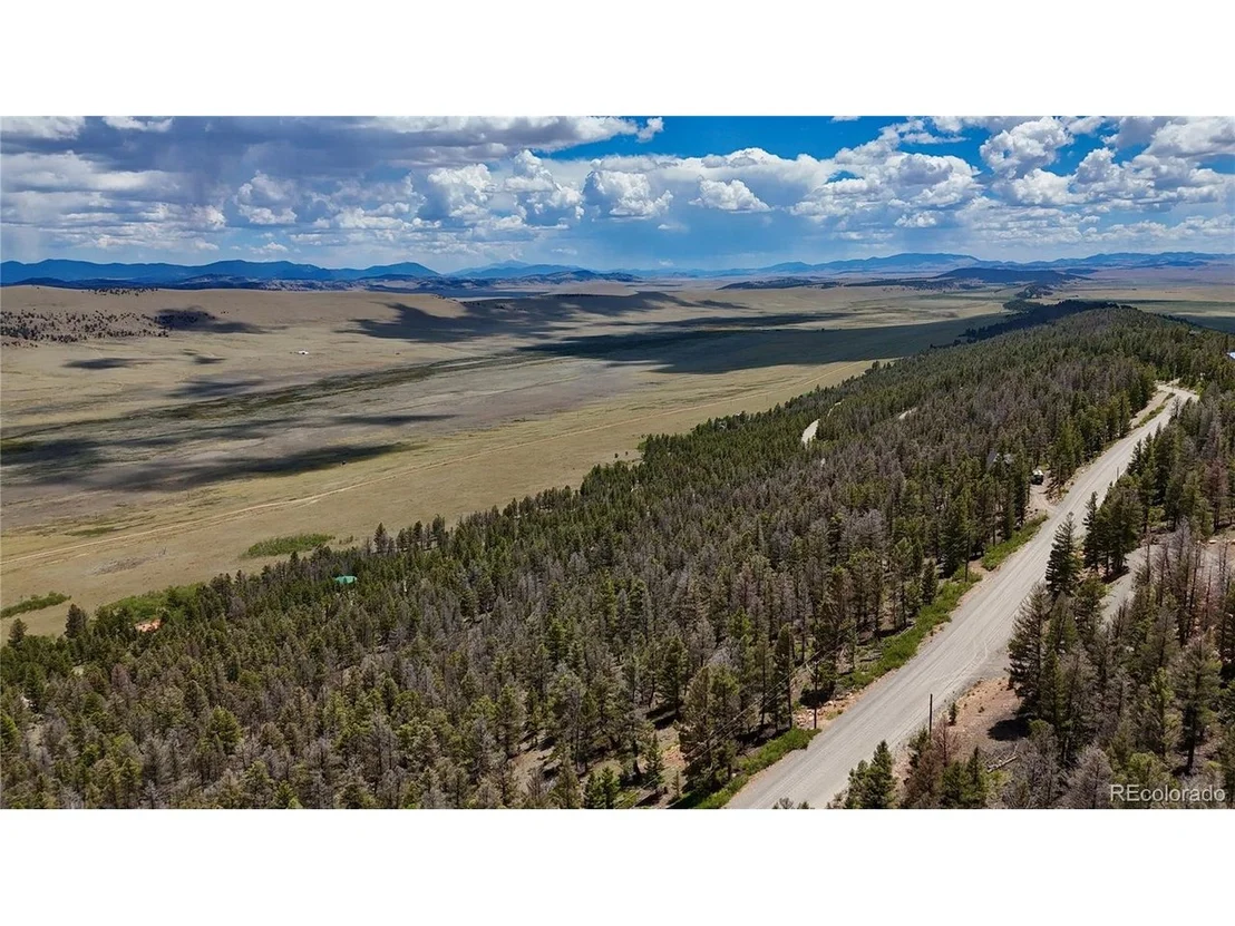Photo of 1396 Middle Fork Vis