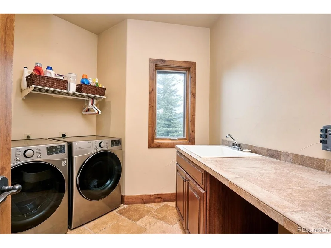 Photo of 11405 Conifer Ridge Dr