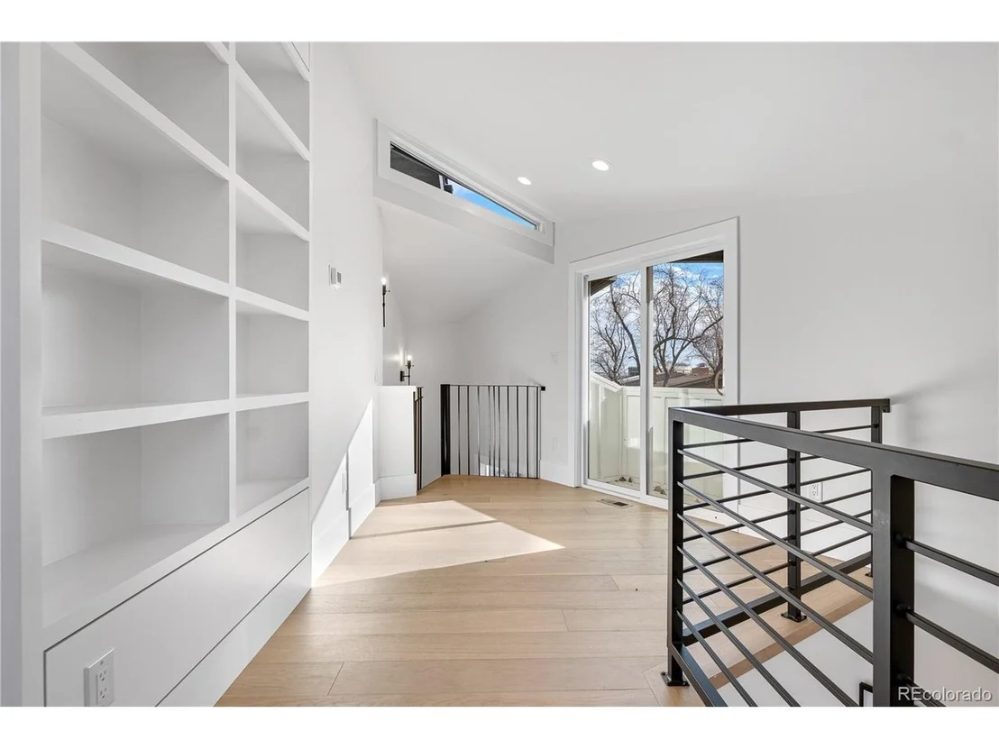 Photo of 245 Fair Pl
