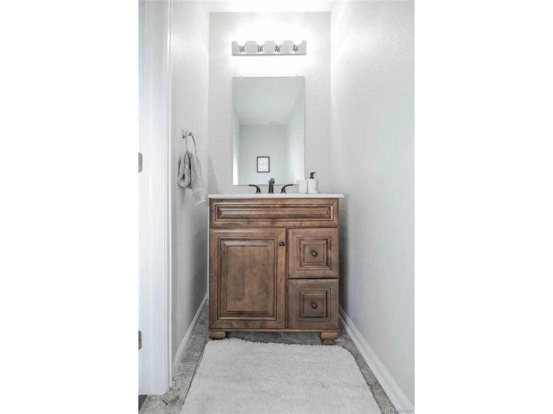 Photo of 5887 Raleigh Cir