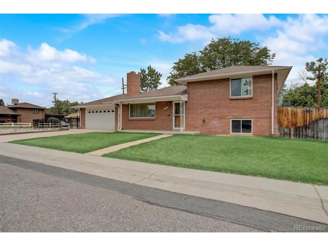 Photo of 6735 W 54th Pl