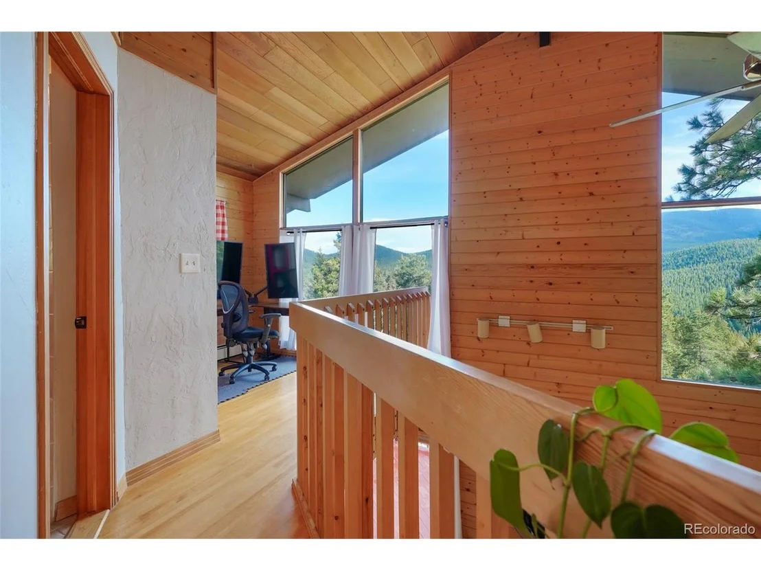 Photo of 32552 Lodgepole Dr