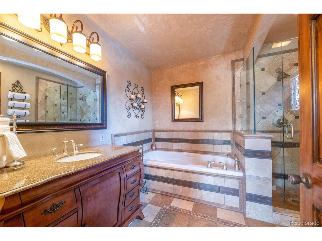 Photo of 432 Bighorn Cir