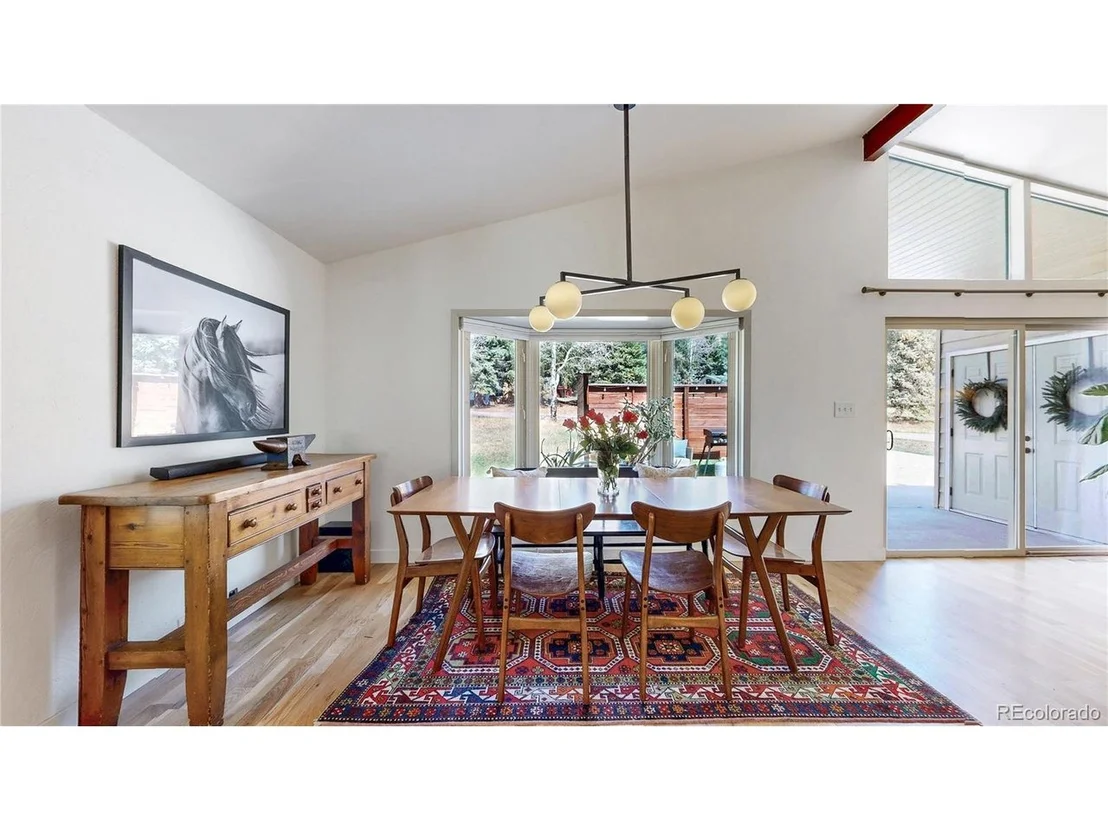 Photo of 27976 Lupine Dr