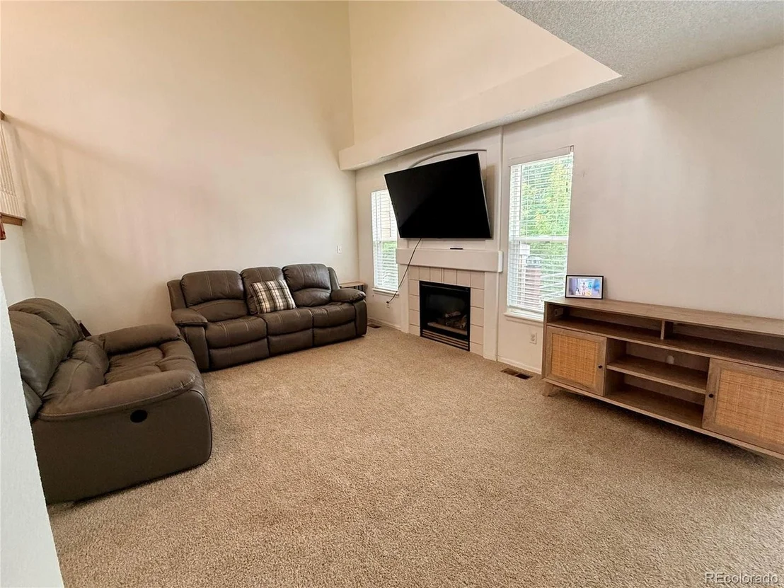 Photo of 23760 Broadmoor Dr