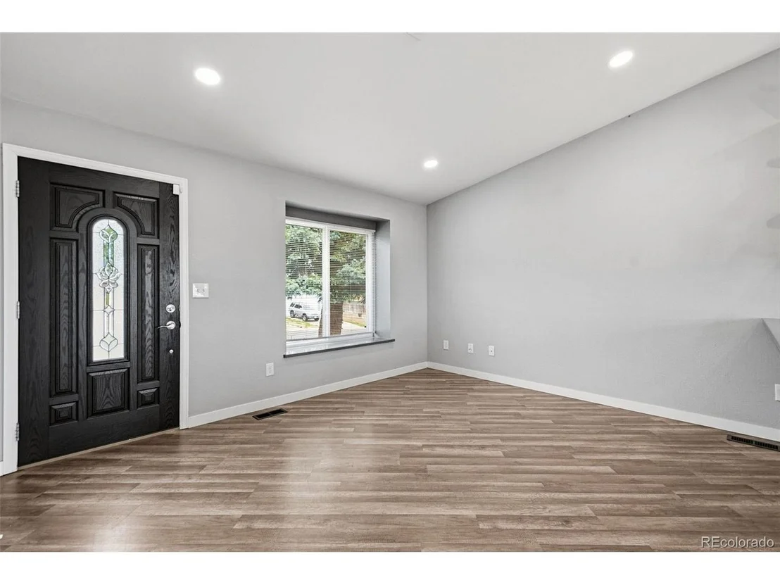Photo of 5796 W 74th Pl
