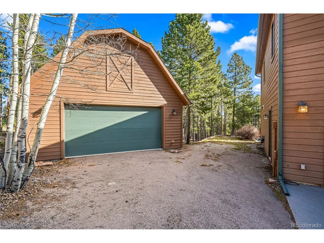 Photo of 9274 Sandy Ln
