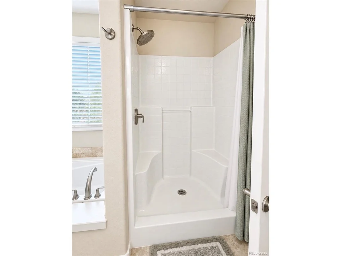 Photo of 360 Linden Oaks Dr