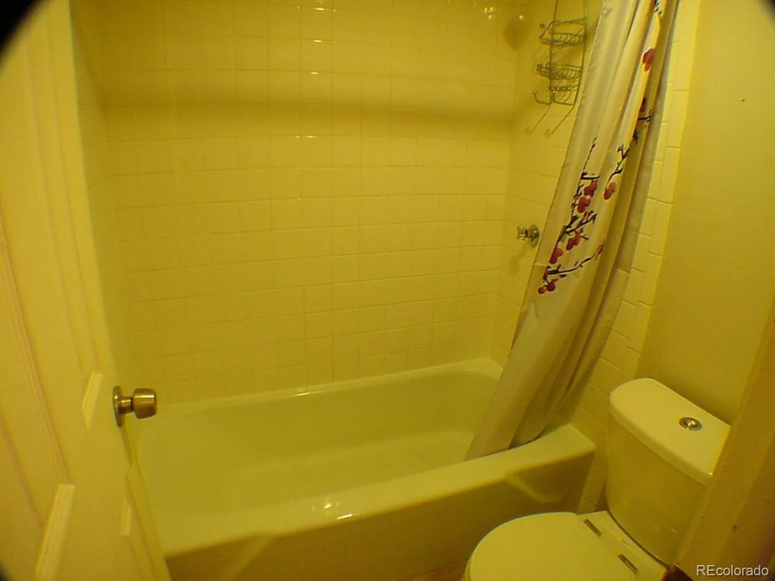 Photo of Unit 262 at 805 29th St