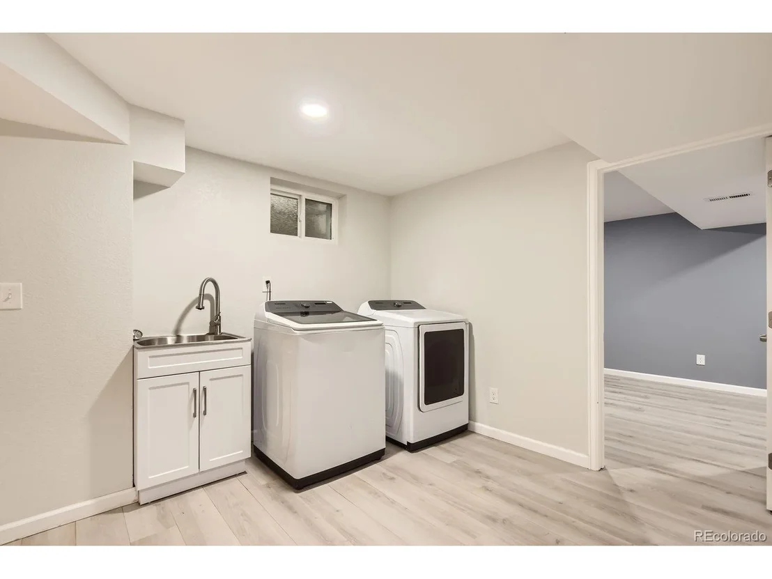 Photo of 5150 W Colgate Pl
