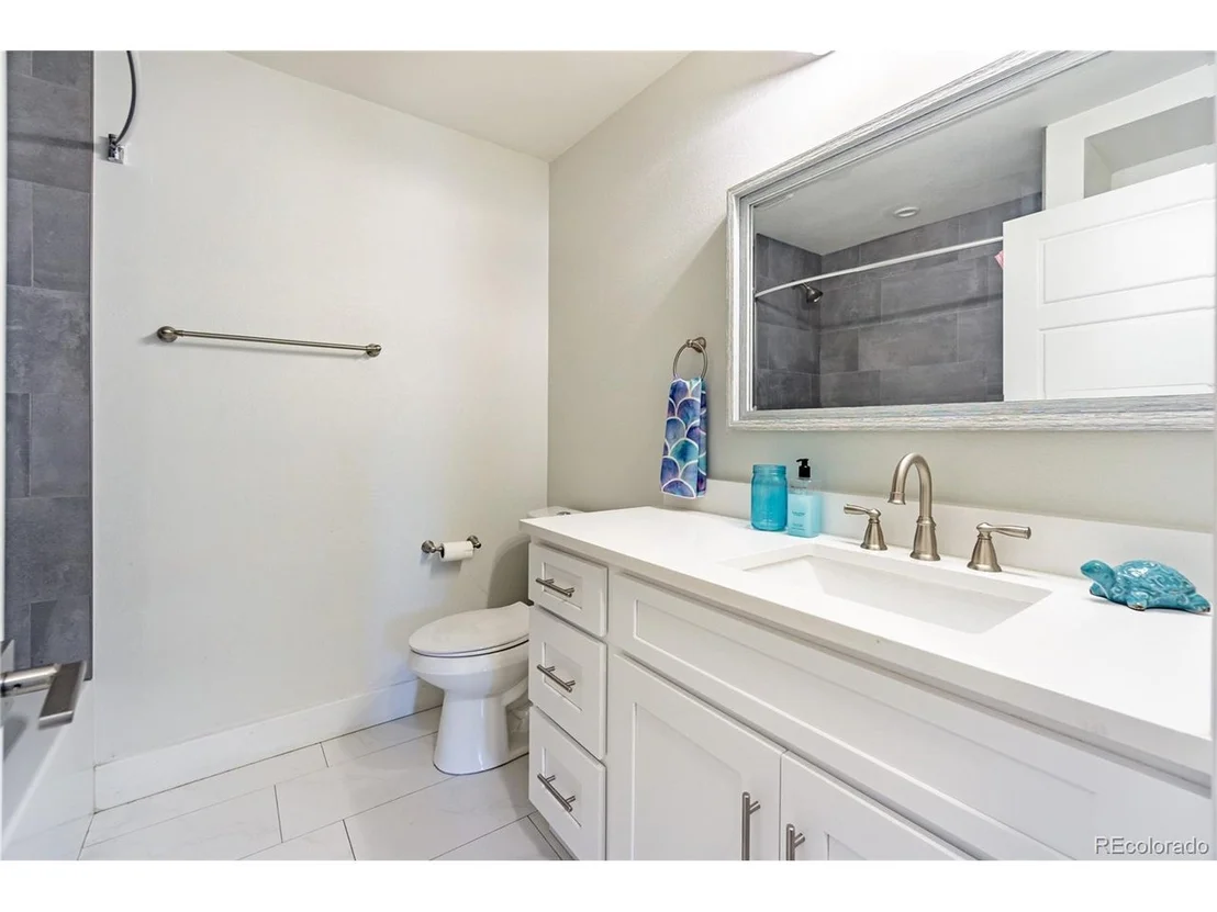 Photo of 4052 S Uinta St