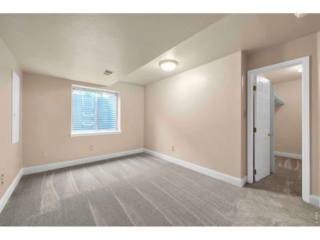 Photo of 2233 Bluebird Dr