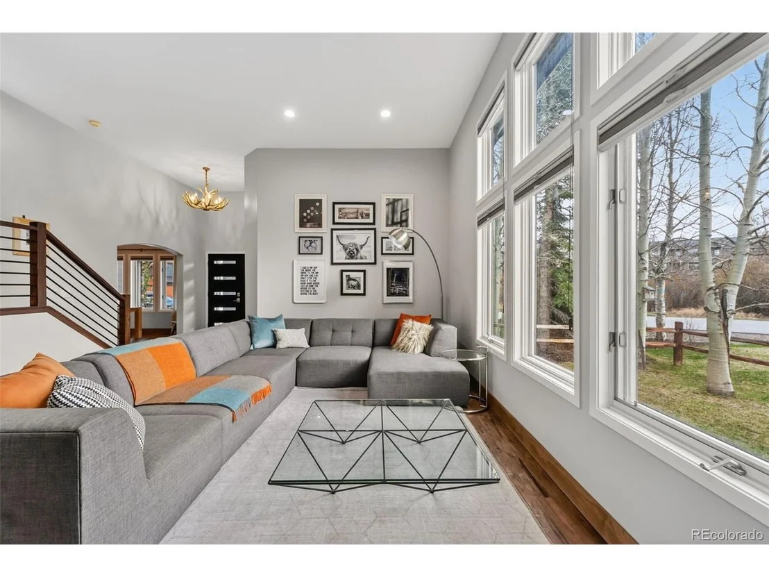 Photo of 1532 Legend Lake Cir