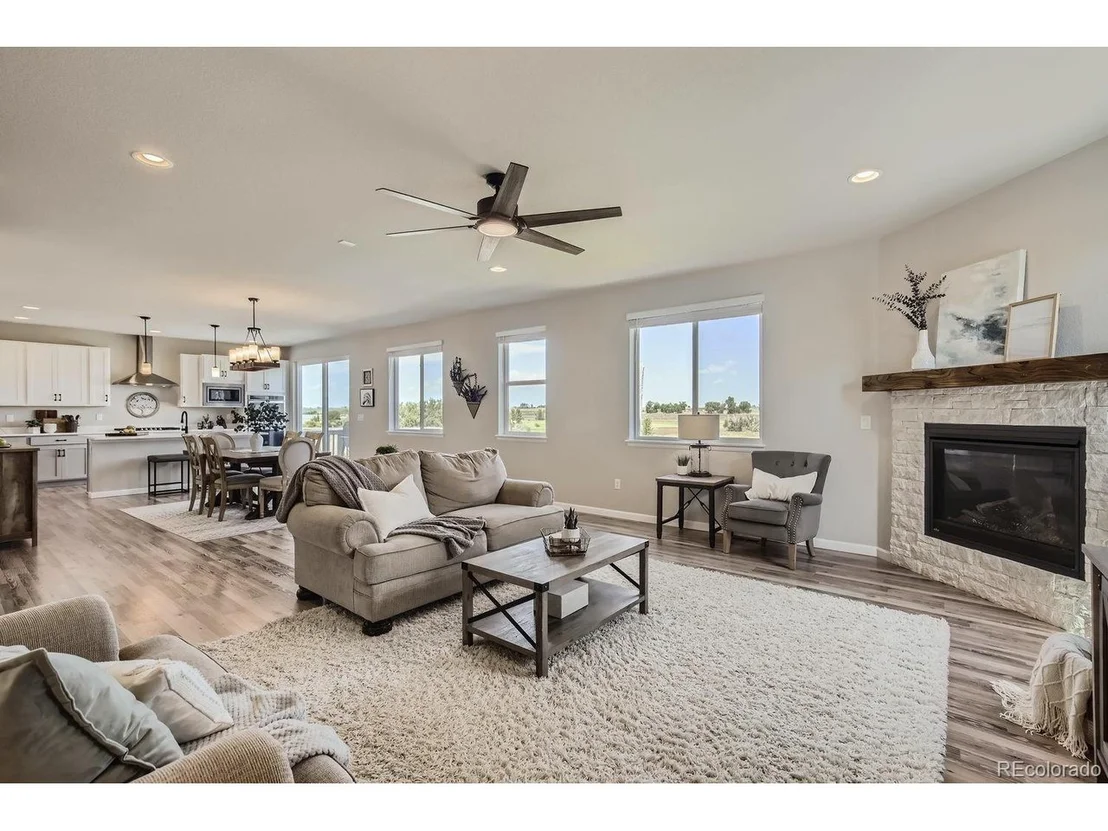 Photo of 1665 Shoreview Pkwy