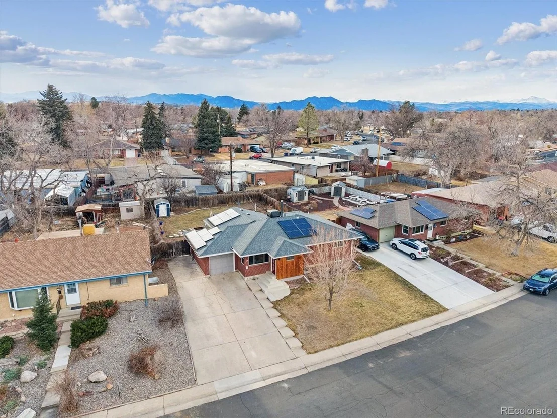 Photo of 215 Beryl Way