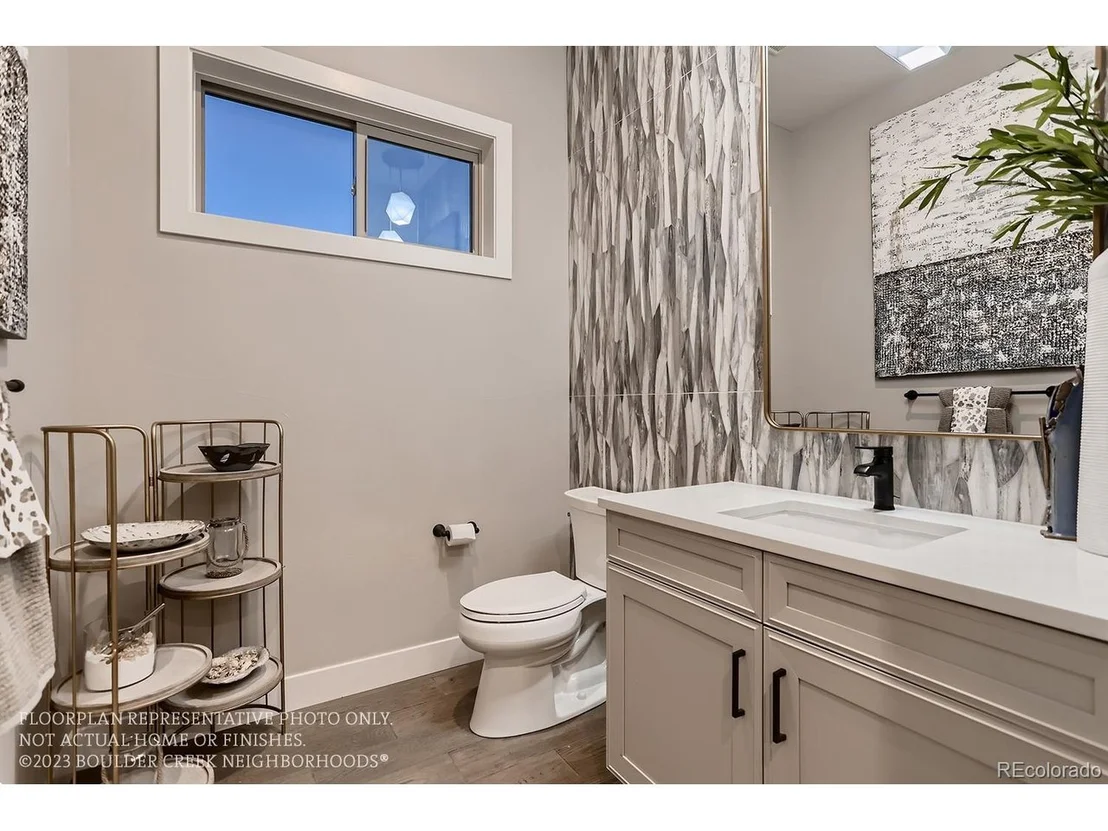 Photo of 727 Quarry Ct