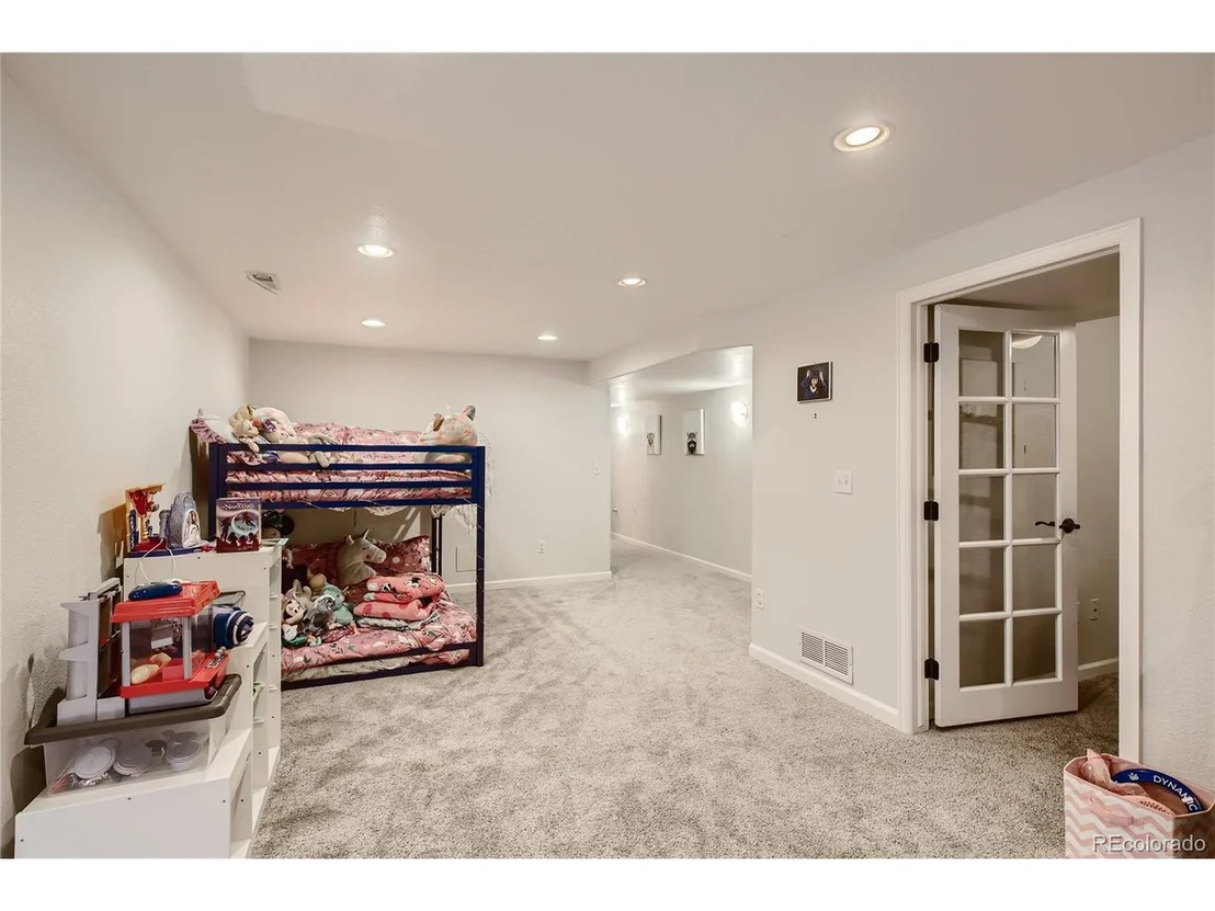 Photo of 1668 Iris St