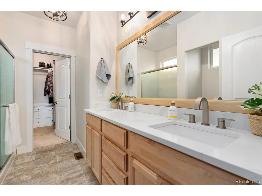 Photo of 1789 Long Shadow Dr