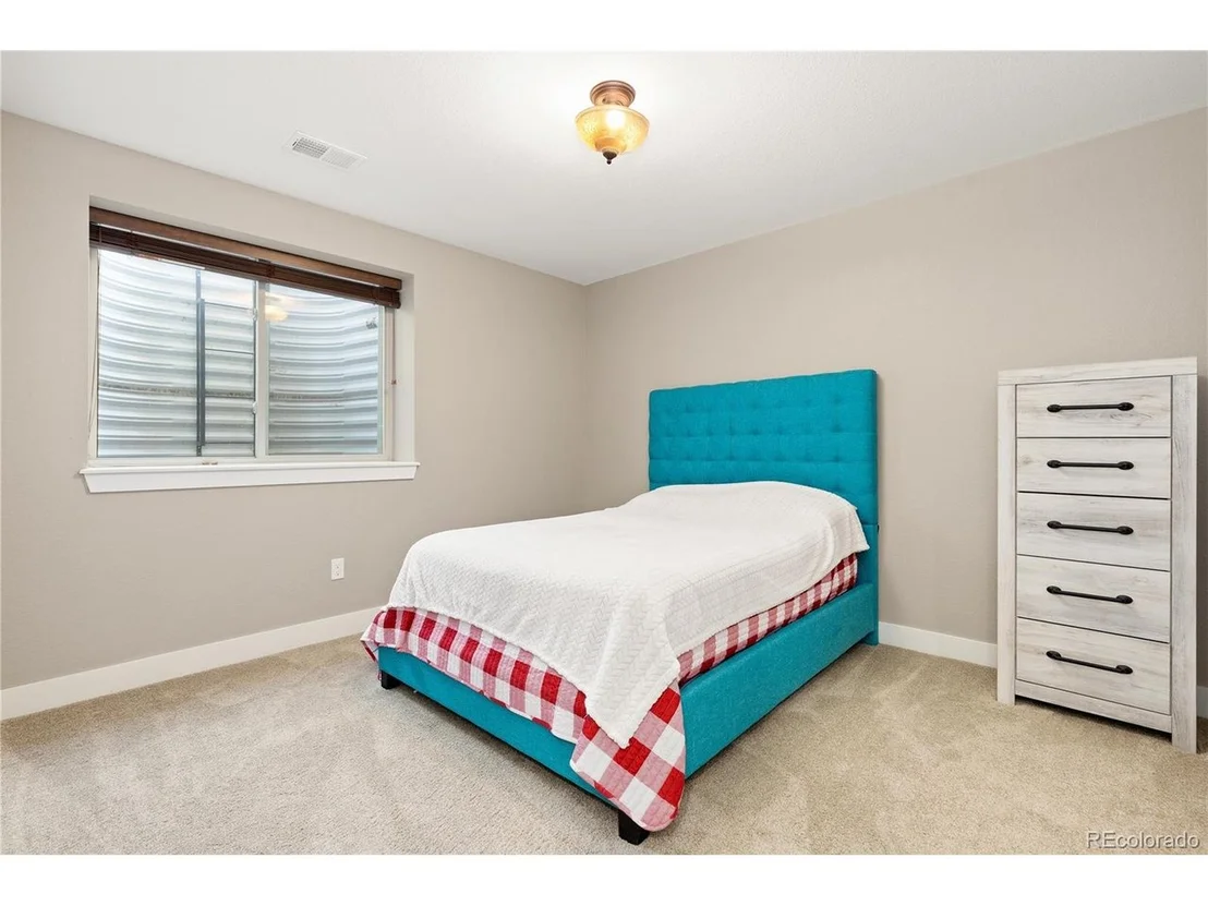 Photo of 1395 Gore Cir