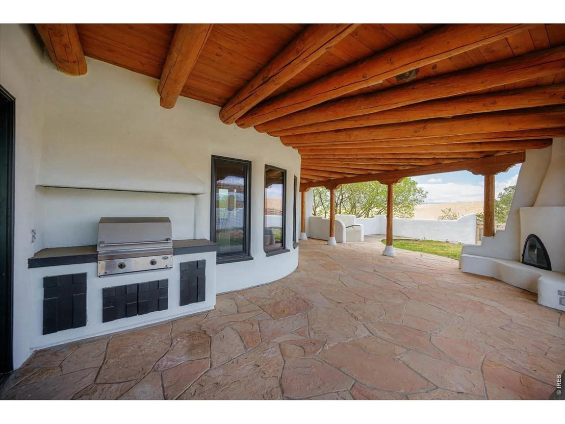 Photo of 6877 Marshall Dr
