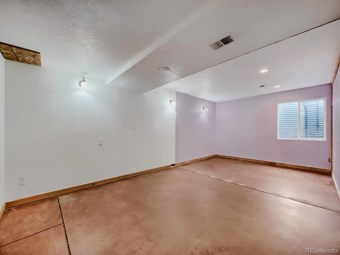 Photo of 740 Beth Ave