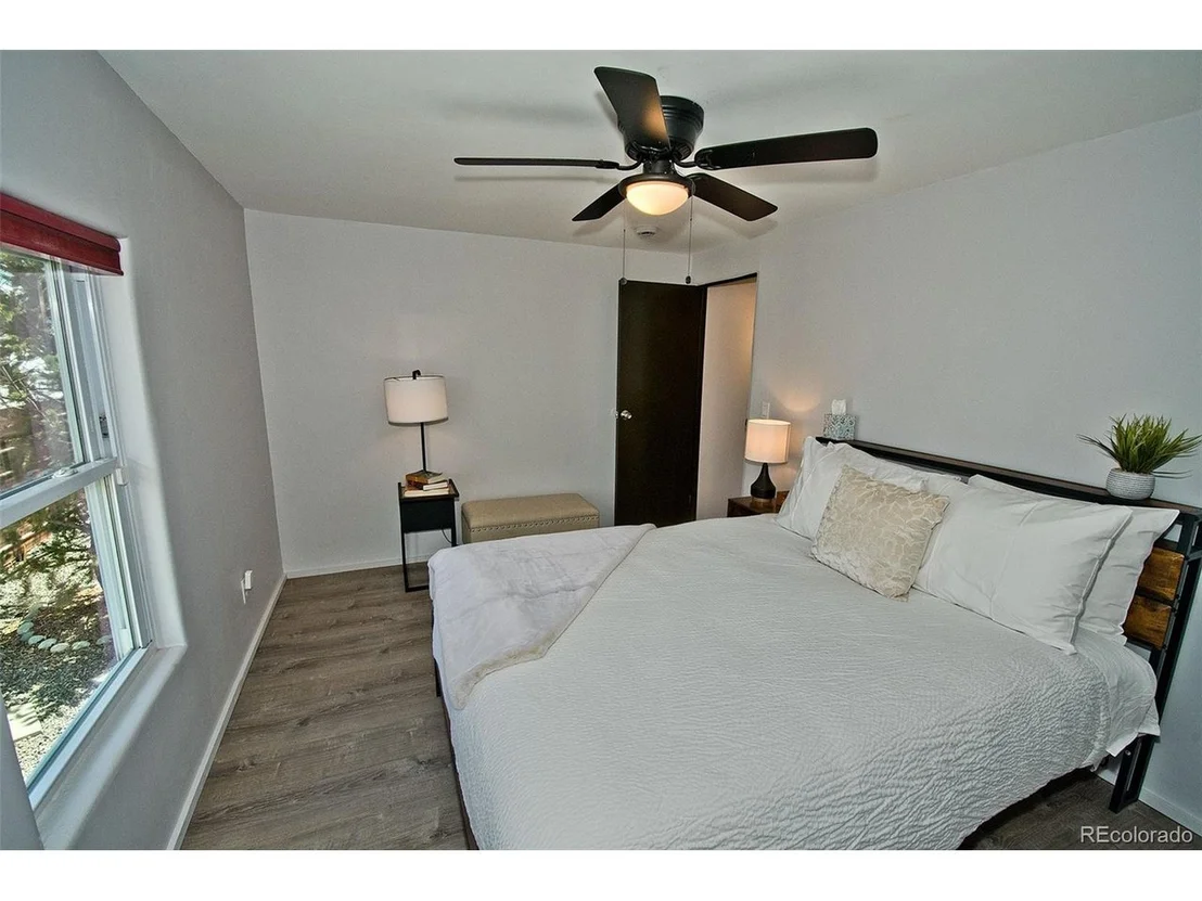 Photo of 27378 Red Cloud Ave