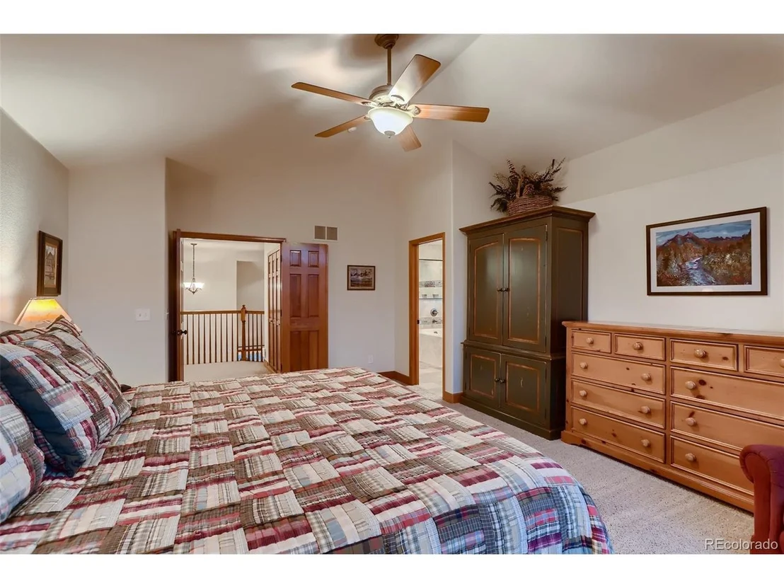 Photo of 5827 Blue Mountain Cir