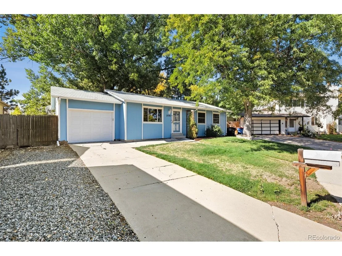 Photo of 2741 W 134th Cir