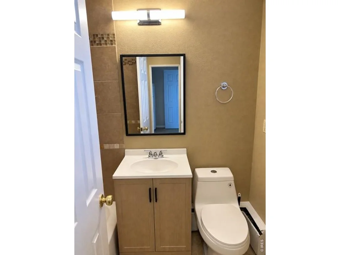 Photo of Unit 8 at 812 20th St