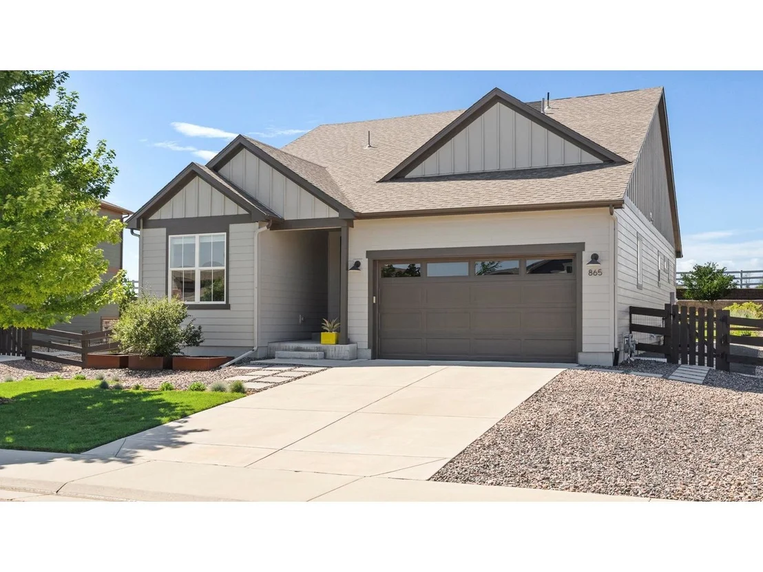Photo of 865 Stagecoach Dr