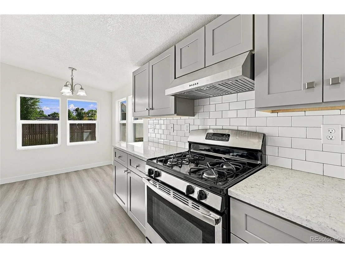 Photo of 3437 W 3rd St