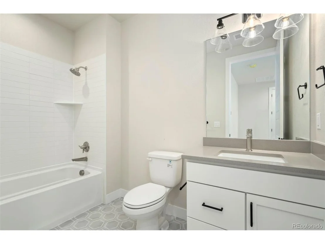 Photo of 1796 Barefoot Dr