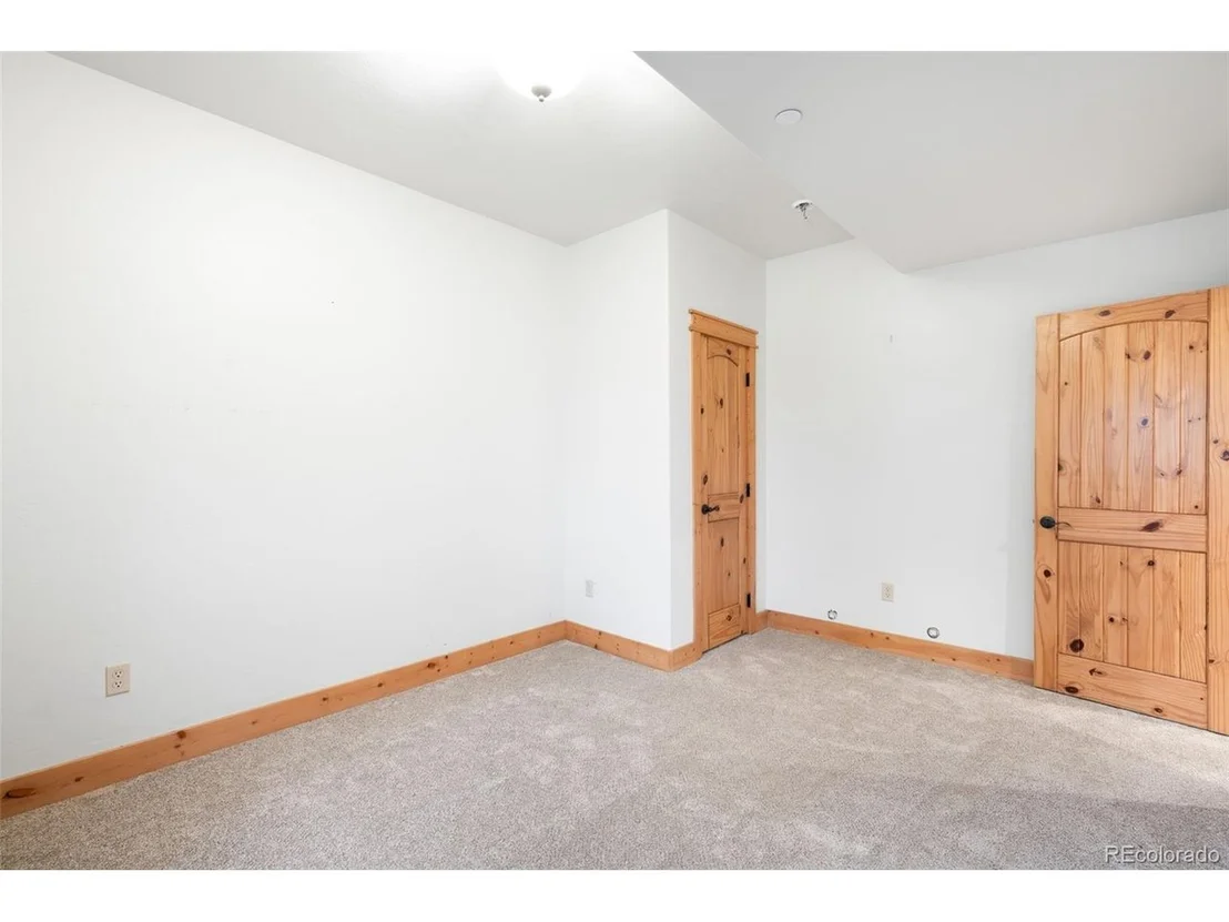 Photo of 229 Mohawk Trl