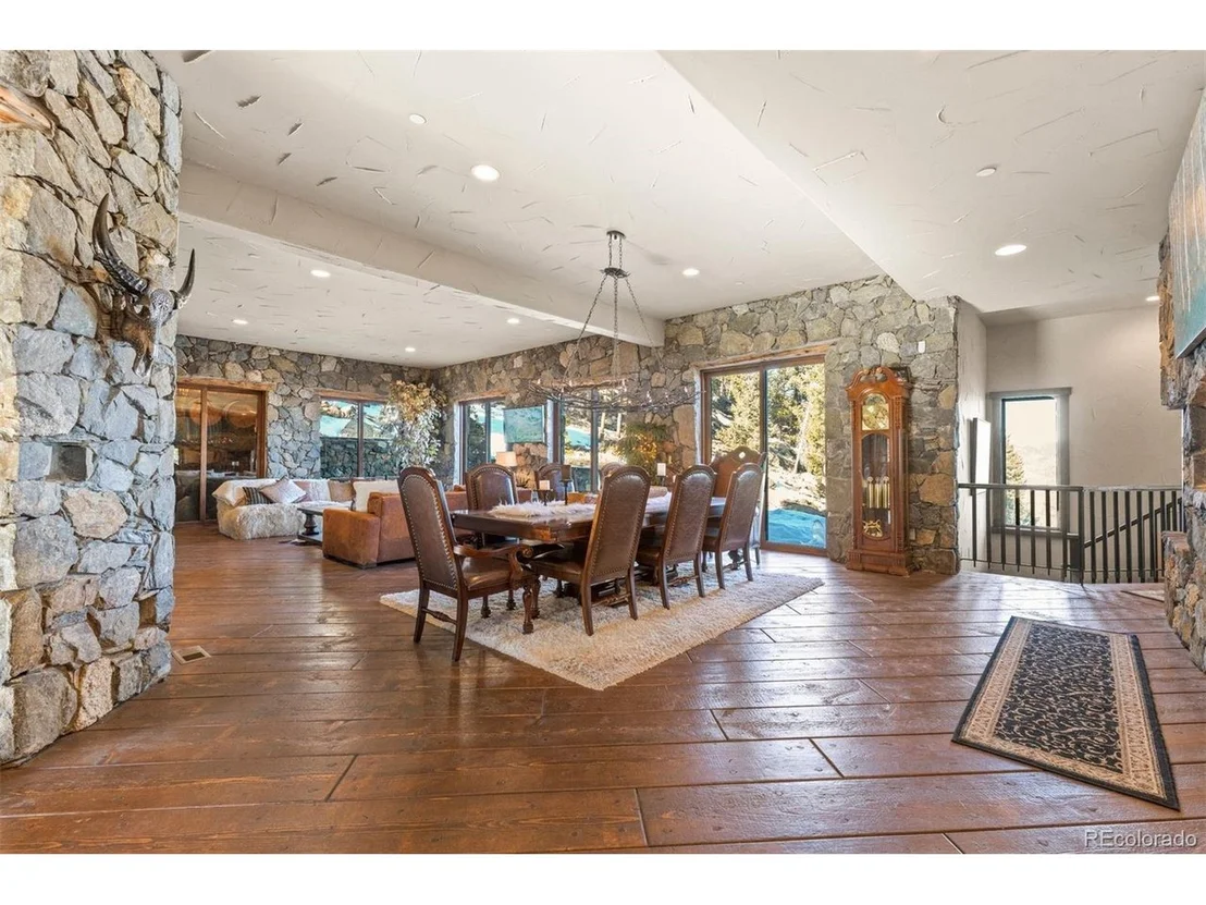 Photo of 142 Outpost Ln