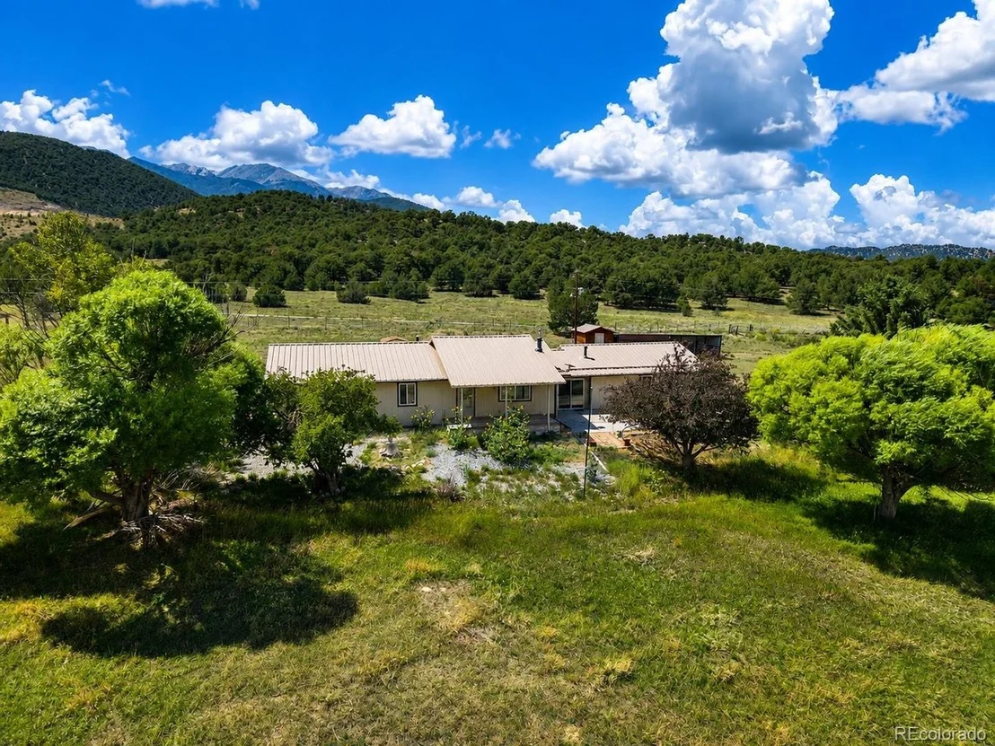 Photo of 479 Meadow Dr