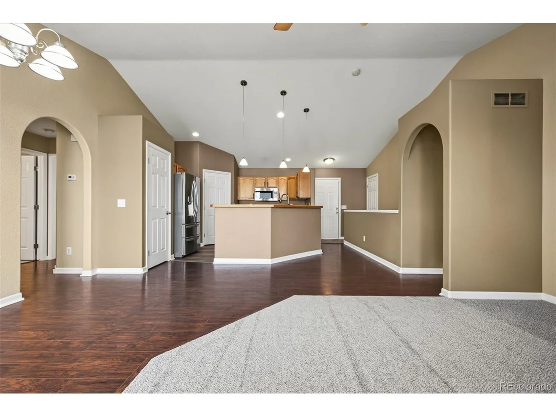 Photo of 385 Cholla Dr