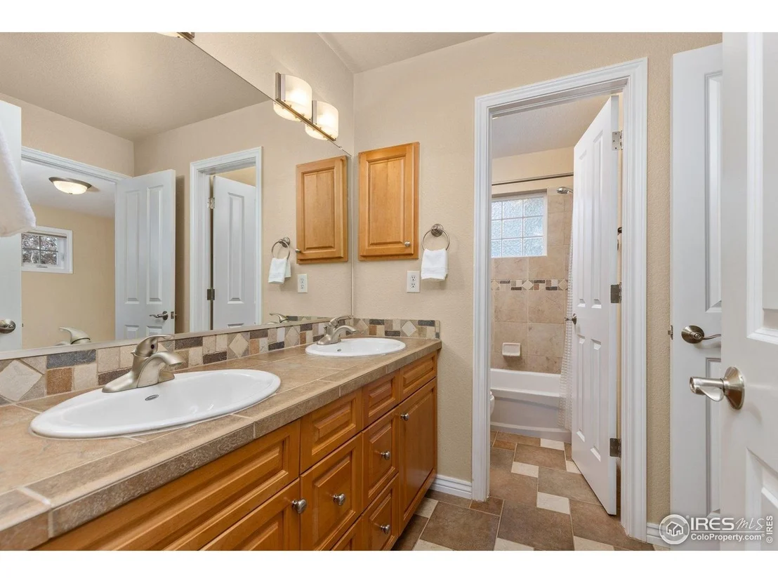 Photo of 1231 Hawk Ridge Rd