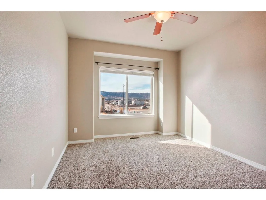 Photo of 17885 Mining Way