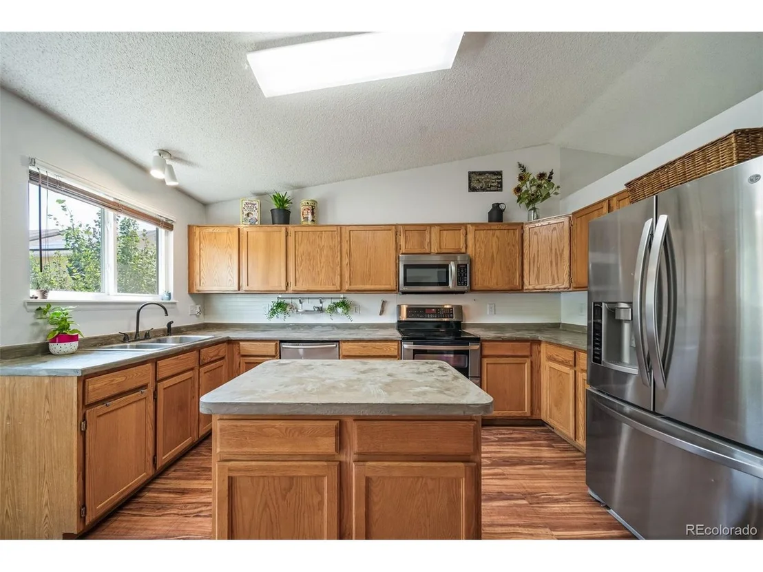 Photo of 17612 Cornish Pl
