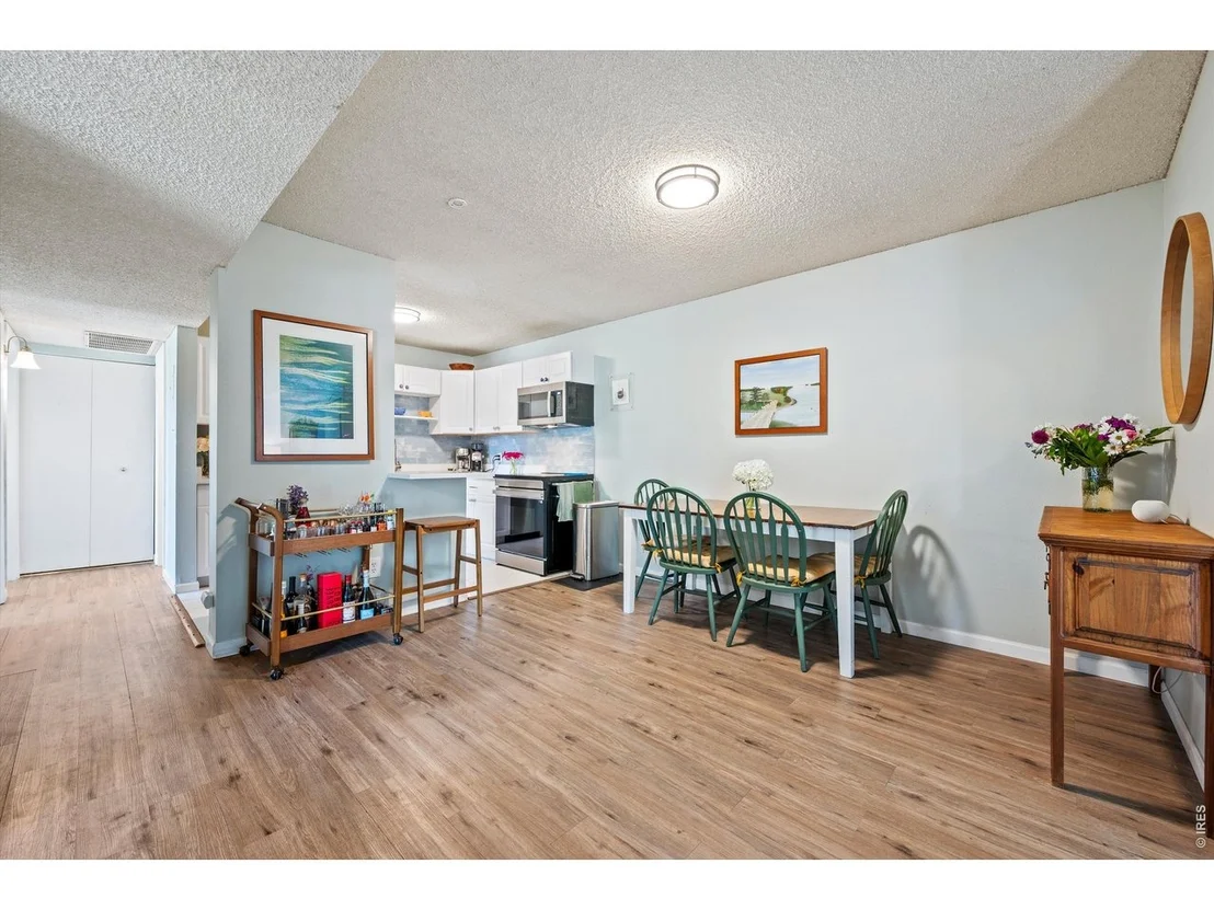 Photo of Unit 205 at 5124 Williams Fork Trl