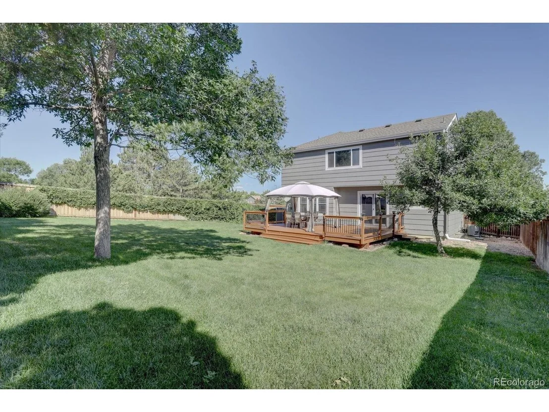 Photo of 15930 Hedgeway Dr