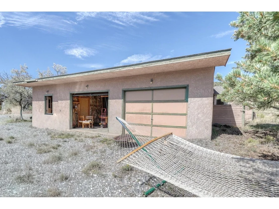 Photo of 10239 W Cheyenne Cir