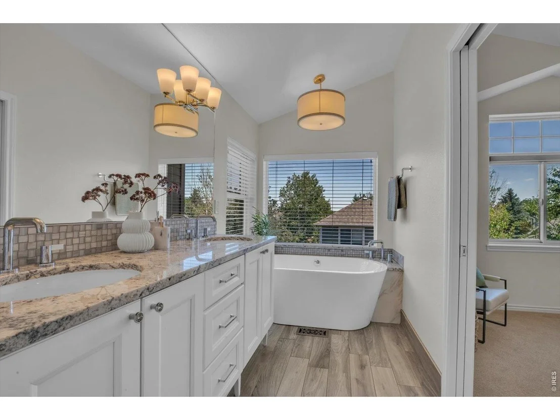 Photo of 4874 Dakota Blvd