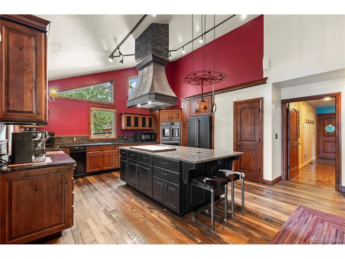 Photo of 10247 Pine Valley Dr