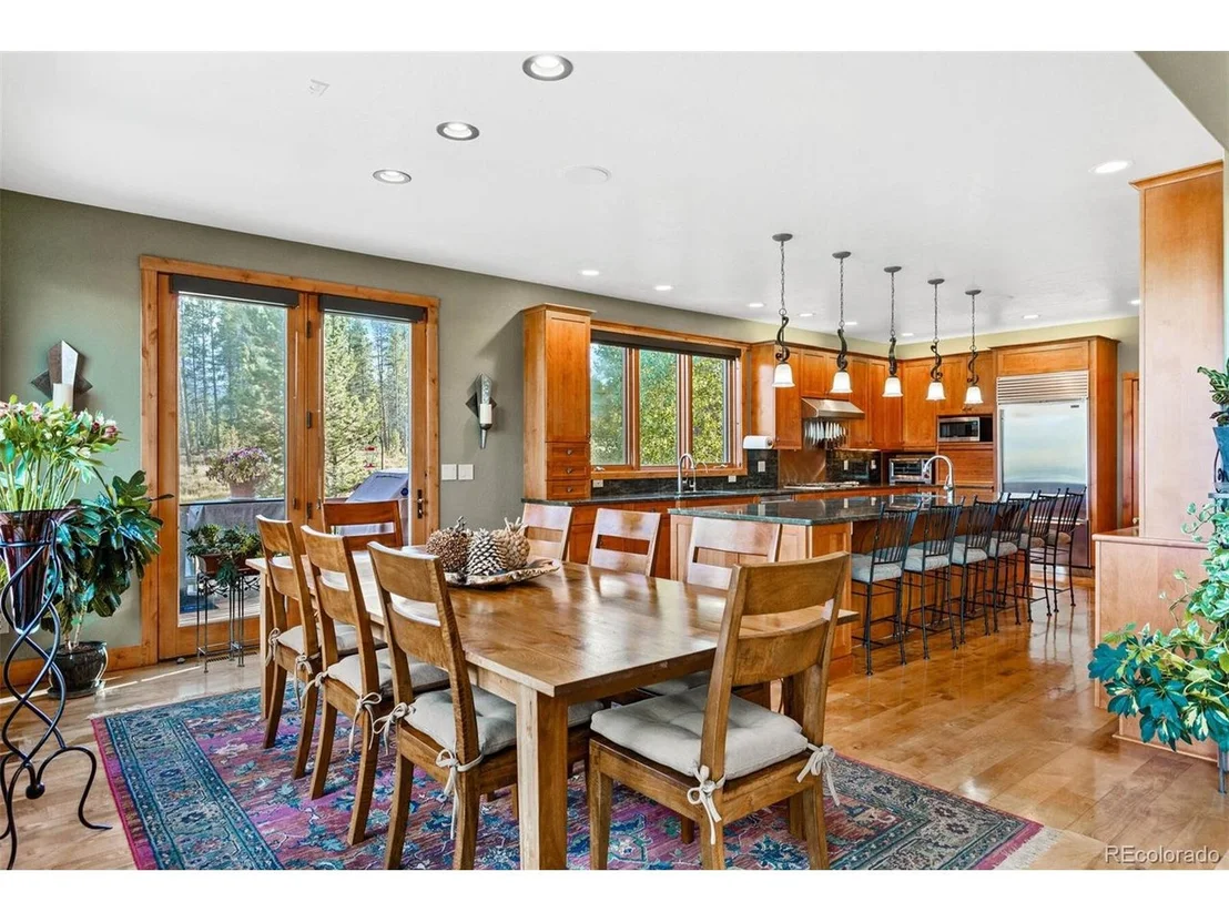 Photo of 657 Stagecoach Dr