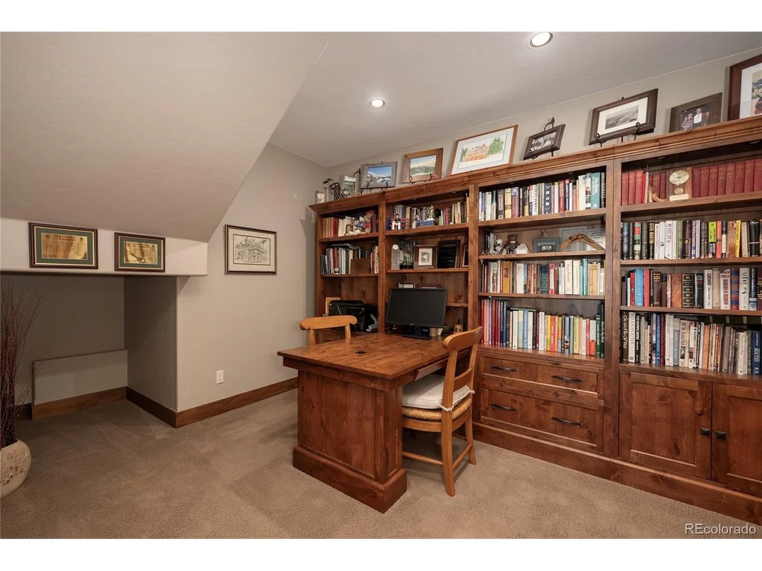 Photo of 338 County Road 511