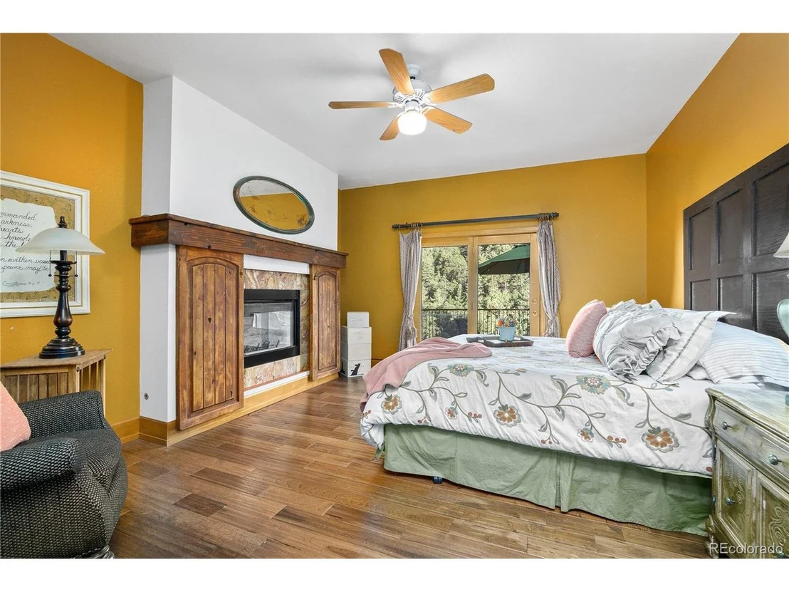 Photo of 180 Enchanted Rd