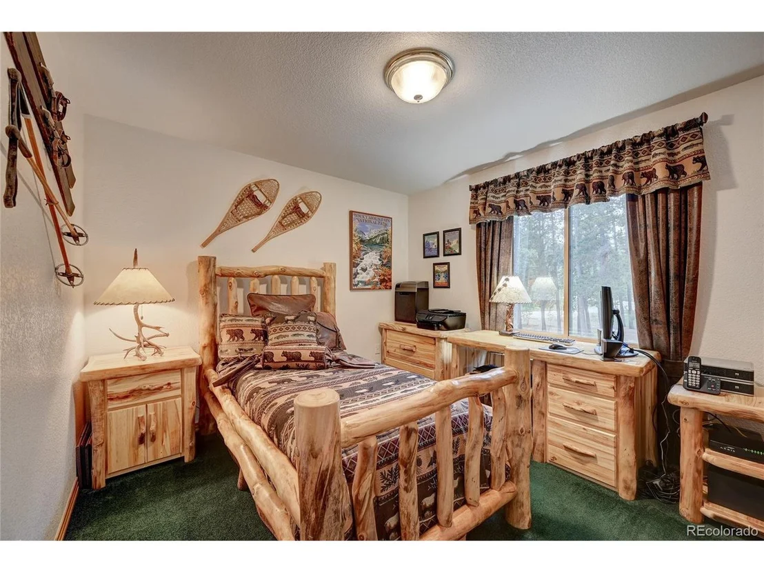 Photo of 631 Lodge Pole Dr